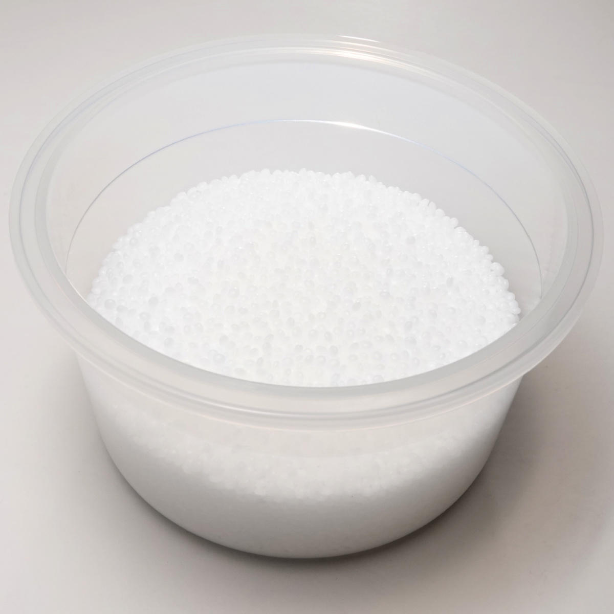 Acetal (Celcon) M270 Natural Pellets - 2 lbs