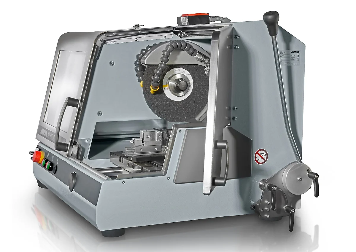 QATM BRILLANT 230 Abrasive Cut-off Machine – Ø 110 mm Capacity | Floor-Standing Wet Sectioning