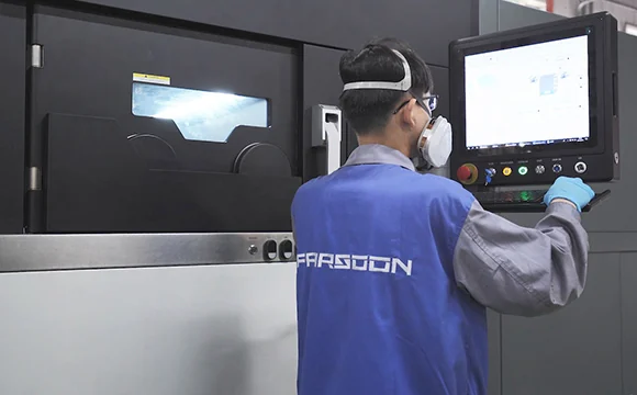 Farsoon FS721M LPBF Metal 3D Printer – Up to Eight 1000 W Lasers | 28.3×16.5×16.5 in / 720×420×420 mm
