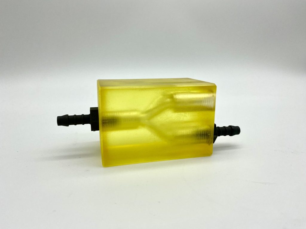 Cubic Ink High Temperature 1901 VP printed manifold with hose connectors