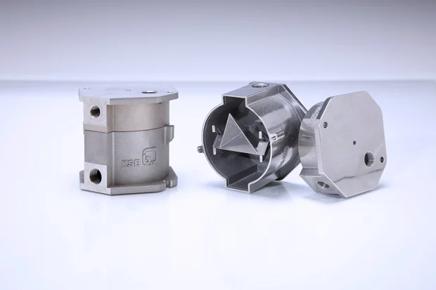 316L stainless steel 3D printed parts after multi-stage surface finishing