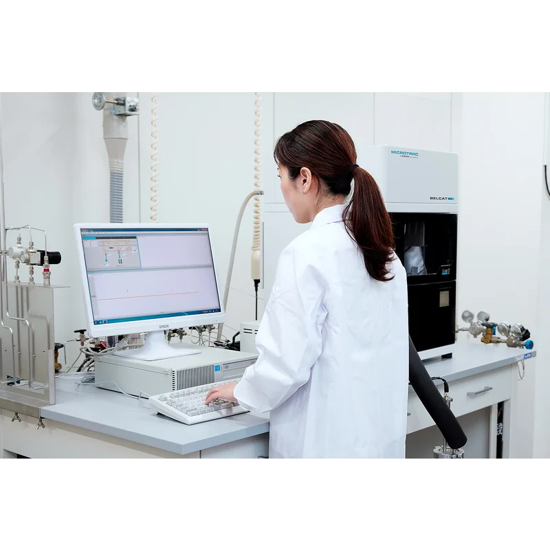 BELCAT II in a catalysis lab