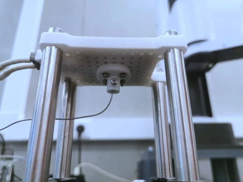 Tailor made 3D printed ceramic part for a CentraleSupelec CNRS experiment, a ceramic filament application