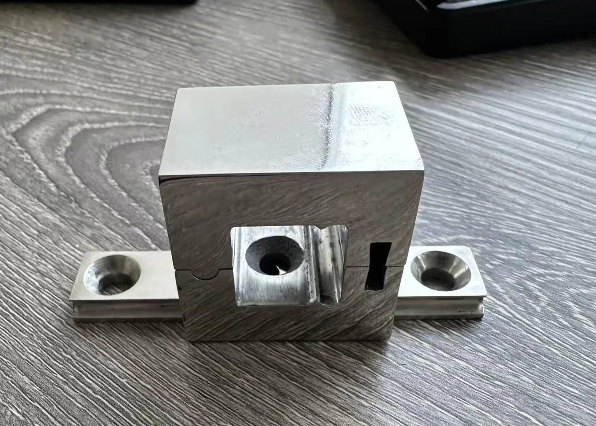 Polished test version of the SS316L go/no-go inspection gauge
