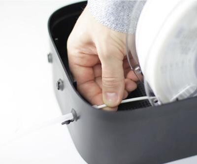 Loading filament into 3D printer using PolyBox dry storage system Polymaker PolyBox Edition II – High-Quality 3D Printer Filament Dry Box
