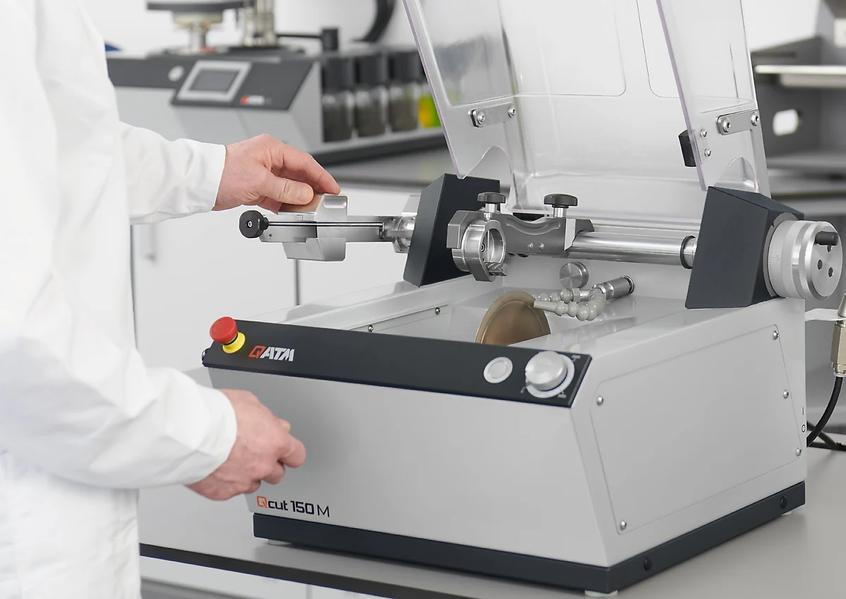 QATM QCUT 150 M Precision Cut-off Machine – Ø 40 mm Capacity | Manual Benchtop Sectioning